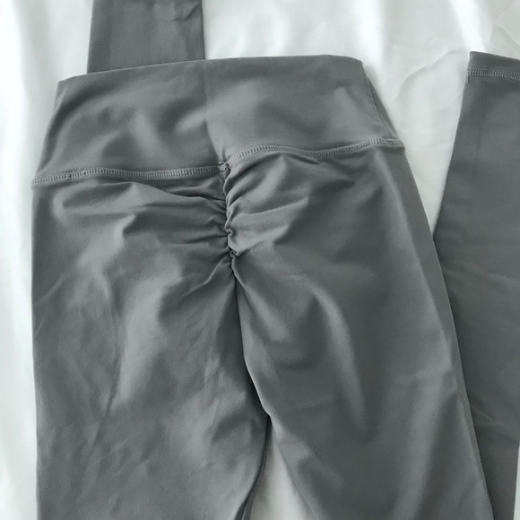 Abs2bfitness Marilyn silver booty crunch leggings - Picture 3 of 5